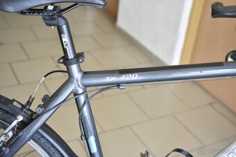 Trekingový bicykel - 10