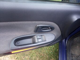 Renault Clio - 3 dverové - 10
