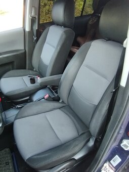 Mazda 5 1.8, 7 miest, ťažné - 10