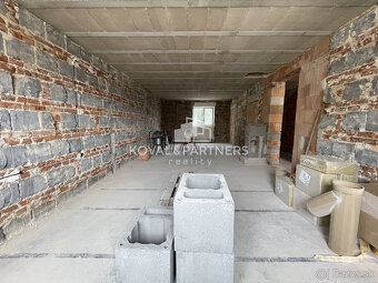 Rodinný dom v Nitrianskych Hrnčiarovciach - 10