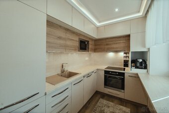 Prenájom moderného 2 izbovéhého bytu v LH - 10
