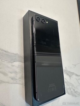 Samsung Galaxy Z Flip5 512GB Black - 10