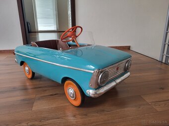 Šlapacie autíčko moskvič - 10