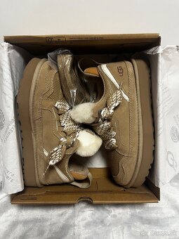 UGG Lowmel Sand Women - 10