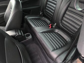 Volkswagen Beetle 2.0 TSI - 10