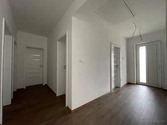 Predaj 4 izbového RD na 930m2 pozemku - 10