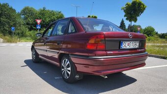 Predám Opel Astra 1.6 Benzín - 10