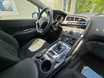 Predám Peugeot 3008 H4 Hybrid automat 4x4 - 10