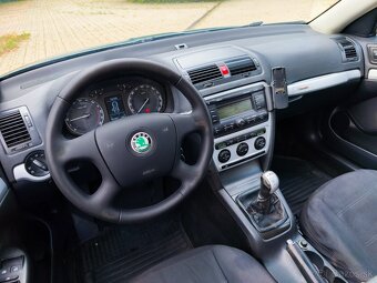 Škoda Octavia 2 Combi SCOUT 4x4 2.0 TDI 103kw diesel - 10