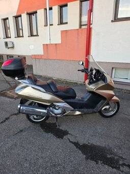 HONDA SILVERWING 600. 37KW - 10