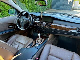 2008 BMW 520d Rad 5 E60 TOP Manuál - 10