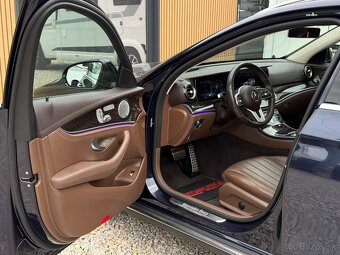 Mercedes-Benz E400 d 4Matic Multibeam, Pano, Burmester, 360 - 10