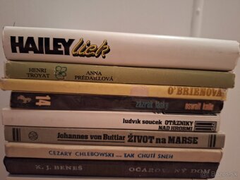 Stare knihy mix kus 1euro - 10