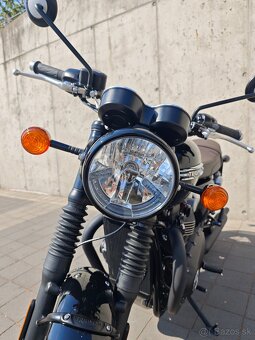 Triumph Bonneville T120 Black Edition - 10