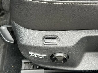 Volkswagen Golf 1.6 TDI DSG - 10