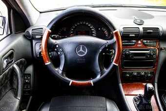 Mercedes-Benz C trieda Sedan 200 CDI Classic - 10