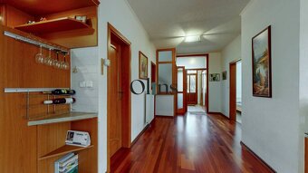NA PREDAJ RODINNÝ DOM S 3-BYTOVÝMI JEDNOTKAMI_BRATISLAVA-VRA - 10
