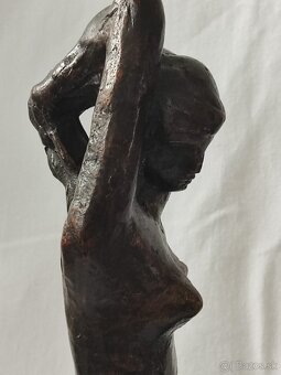 Socha Akt - značeno Veszprémi - 10