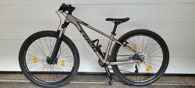 Horský bicykel TREK XCALIBER8,kolesá 27,5,rám 15,5"/40cm - 10