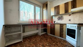ADOMIS - predám 2-izb priestranný byt 55m2,loggia,Bukureštsk - 10