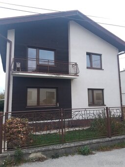 Dvojgeneračný rodinný dom Žilina-Višňové - 10