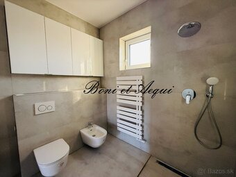 5 izbový RD na 1000m2 pozemku blízko Piešťan - 10