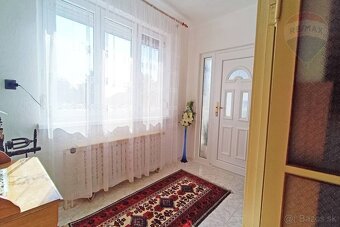PREDAJ: Veľký rodinný dom s veľkým pozemkom 6548m2 v obci Du - 10