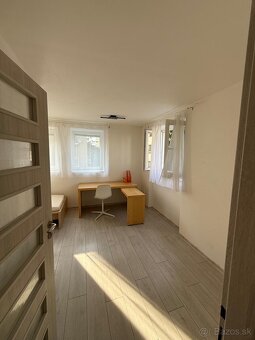 Prenájom 3 izbový byt Nitra-úplne centrum mesta - 10