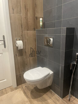 Na prenájom zariadený 2-izbový byt v centre mesta na Jesensk - 10