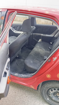 Toyota Yaris 1.33 VVTi, 73kw, 2011 - 10