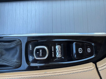 Volvo XC90 XC 90 D5 Drive-E Momentum AWD A/T - 10