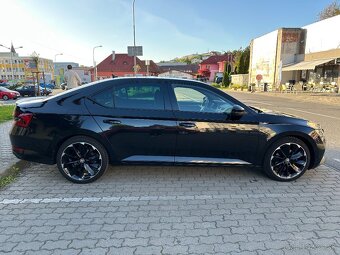 Škoda Superb 2.0 TDi 4x4 Sportline - 10