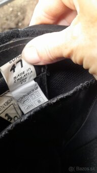 Helmy 50eur/kus, topánky 150eur - 10