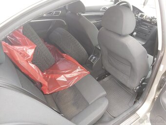 Škoda Superb 2.0 TDI Elegance DPF - 10
