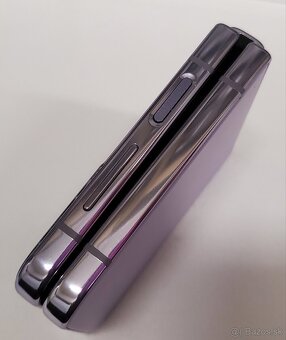 Samsung Galaxy Z Flip 4 - 10