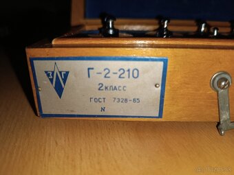 Sada závaží v drevenej krabičke ZSSR - 10