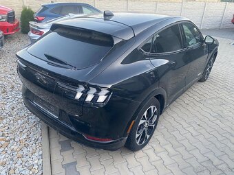 Ford MACH-E Mustang 4x4 1 majtel DOVUZ ITALIA - 10