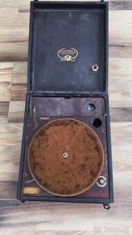 Prodám americký gramofon od Columbia na kliku . - 10