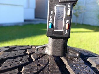 235/40 r18 zimne pneumatiky - 10