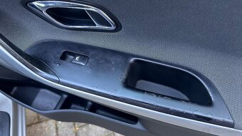Kia Cee’d ročník 2014 - 10