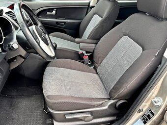 Kia Venga 1.4 CVVT 66kW MT5 EX - 10