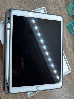 Predám iPad Air 2019 Wi-Fi, 64gb, Gold - 10