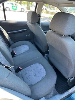 Škoda Fabia 1.2 Benzin - 10