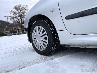 Peugeot 206 1.1 - 10