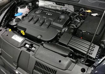 Predám VW New Beeatle Dune Cabriolet - 10