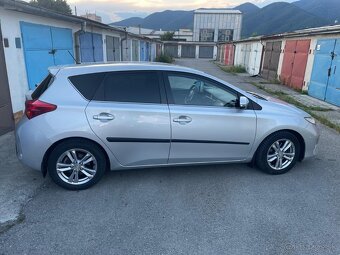 Toyota AURIS 2.0D-4D Diesel M6 TOP STAV - 10