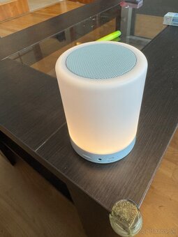 reproduktor bluetooth s funciou LED lampicky - 10