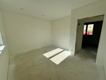 NOVOSTAVBA - rodinný dom v obci Veľaty - 10