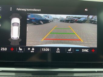Skoda Octavia Combi RS 2.0TSI - 10