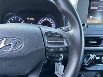Hyundai KONA - 10